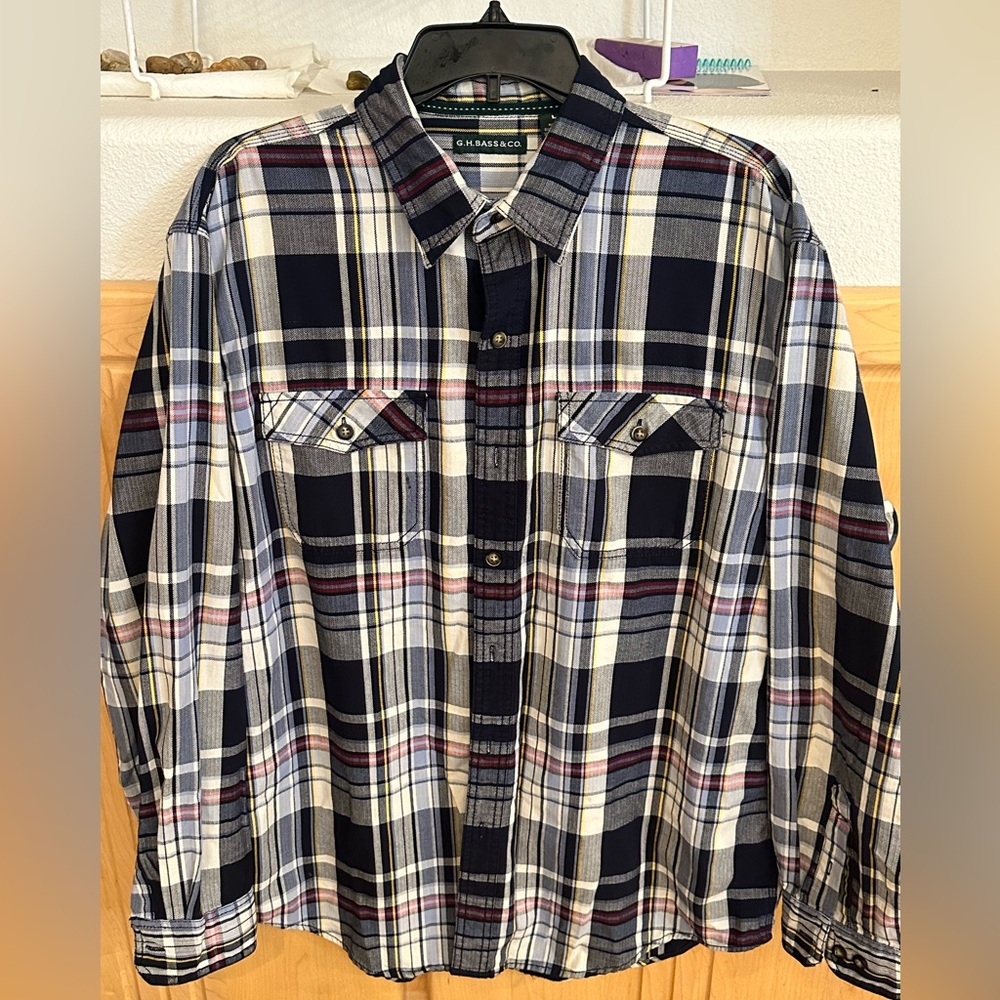 Like new G.H Bass & CO men’s shirt